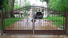 Custom Aluminum Driveway Gate (#VG-6)
