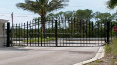 Custom Aluminum Driveway Gate (#VG-10)